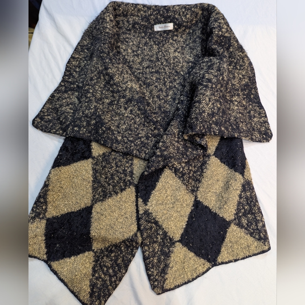 Simply Couture Med Beige Black Cardigan Open Knit Sleeveless Whimsy Soft Fuzzy